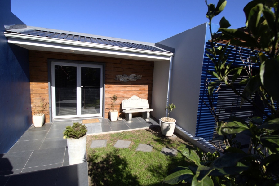 3 Bedroom Property for Sale in Sherwood Eastern Cape